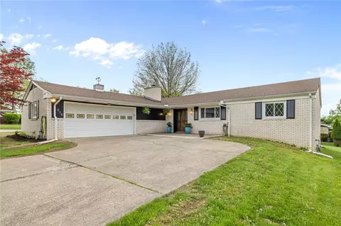 216 Diane Dr, Monongahela, PA 15063