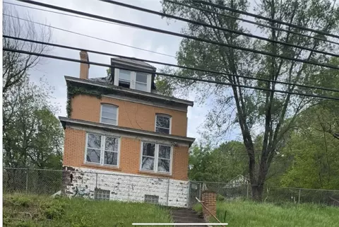 1426 Blackadore Ave, Pittsburgh, PA 15235