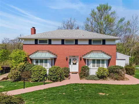 1148 Greenridge Ln, Pittsburgh, PA 15220