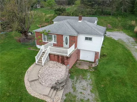 109 Staff Rd, Slippery Rock, PA 16057
