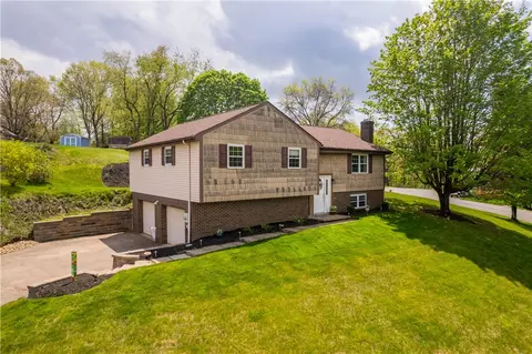 721 Brookshire Dr, Pittsburgh, PA 15237