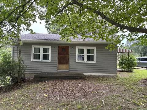 1606 Oneida Valley Rd, Chicora, PA 16025