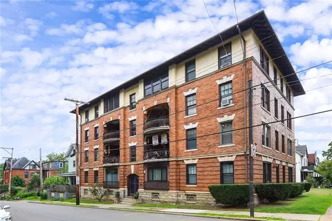 571 Coal St #2, Pittsburgh, PA 15221