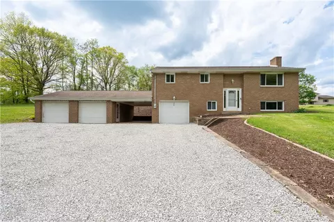 230 Southview Rd, Mcdonald, PA 15057
