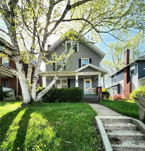 326 Stambaugh Ave, Sharon, PA 16146