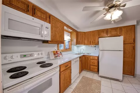 464 Mcmahon, North Huntingdon, PA 15642 photo 12
