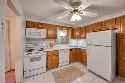 464 Mcmahon, North Huntingdon, PA 15642 photo 13