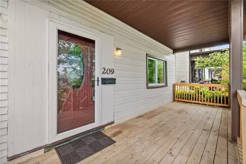 Exterior - 209 E Meyers St, Pittsburgh, PA 15210 photo 2 of 5