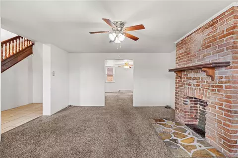 Living - 209 E Meyers St, Pittsburgh, PA 15210 photo 3 of 6