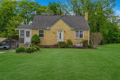 1100 Schweitzer Rd, Mckeesport, PA 15135