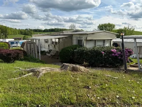 100 Rt 21 Ests, Carmichaels, PA 15320