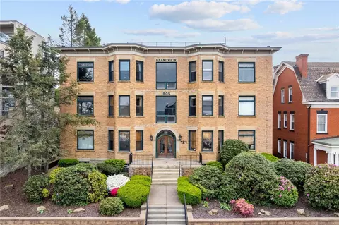 121 Grandview Ave #9, Pittsburgh, PA 15211