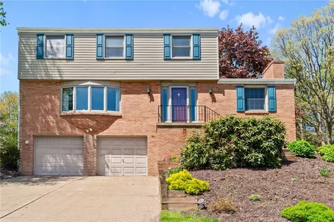 8203 E Van Buren Dr, Pittsburgh, PA 15237