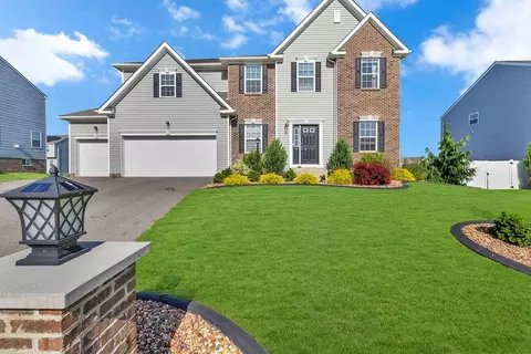 104 Meadowridge Dr, Beaver, PA 15009