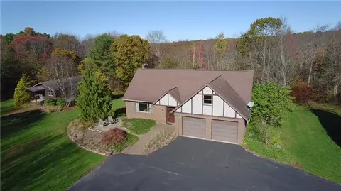 111 Mccall Rd, Butler, PA 16001