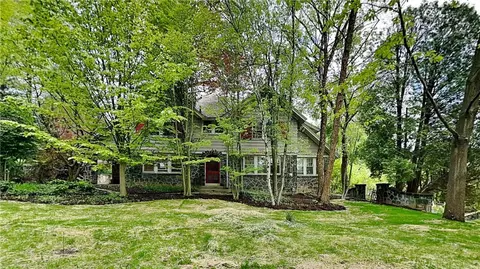 6927 Perrysville Ave, Pittsburgh, PA 15202