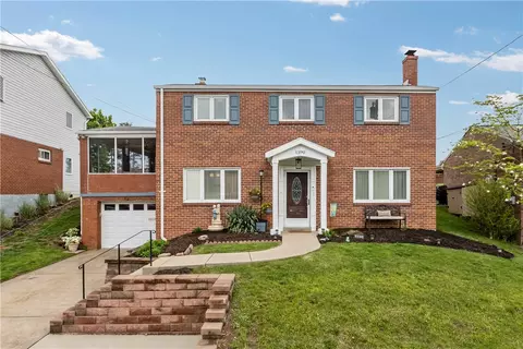 1390 Cardinal Dr, Pittsburgh, PA 15243
