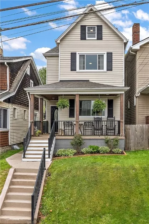 1410 Vance Ave, Coraopolis, PA 15108
