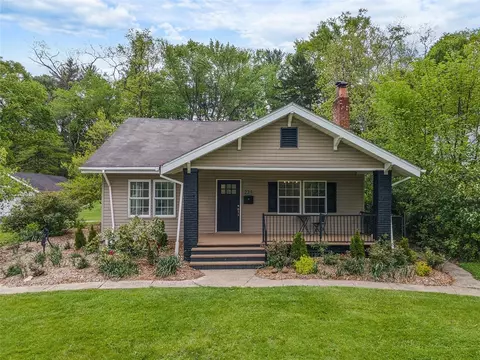 234 Navajo Rd, Pittsburgh, PA 15241