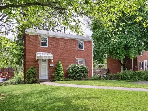 995 Elizabeth St, Pittsburgh, PA 15221