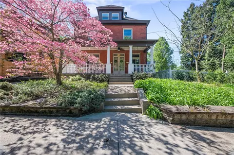 209 Bon Air Ave, Pittsburgh, PA 15210