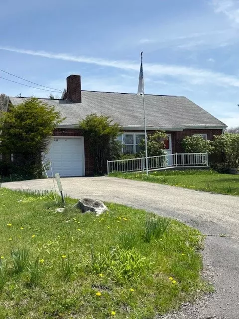 438 Fayette Springs Rd, Chalkhill, PA 15421