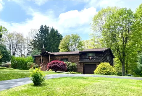 358 Crisswell Rd, Butler, PA 16002