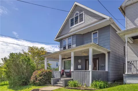 13 Moyer Ave, Scottdale, PA 15683