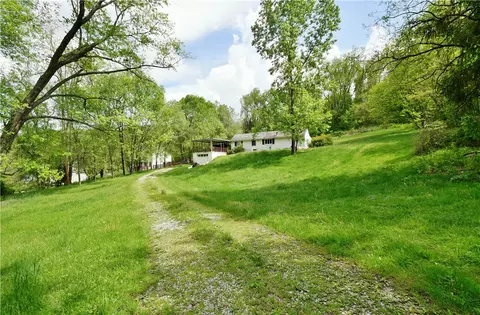 837 Billicks Ln, Elizabeth, PA 15037