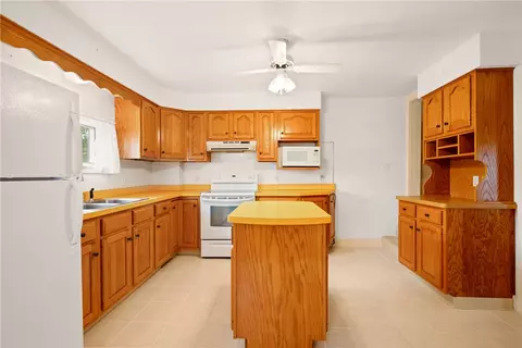 1136 2nd St, Windber, PA 15963 photo 11