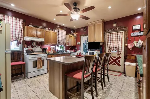 Kitchen - 1320 3rd St, Clairton, PA 15025 photo 3 of 3