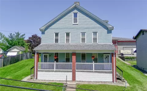 16 Foster Ave, Irwin, PA 15642