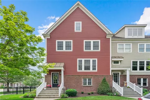 234 College Ave, Oakmont, PA 15139