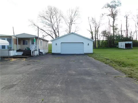 323-325 Georges Fairchance Rd, Uniontown, PA 15401
