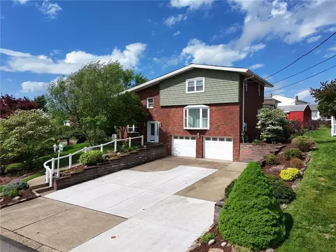 118 Tangelo Dr, Clairton, PA 15025