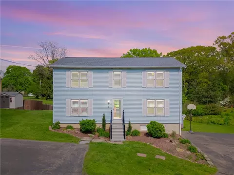 1636 Brodhead Rd, Coraopolis, PA 15108