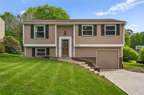 3613 Falmouth Dr, South Park, PA 15129