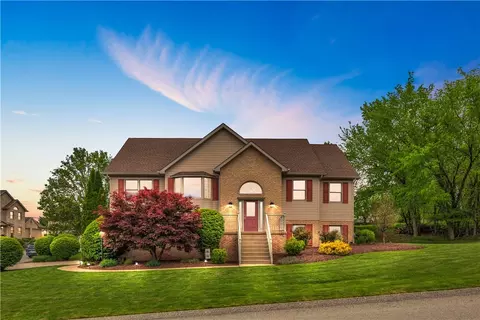 1732 Briarwood Ln, Pittsburgh, PA 15239