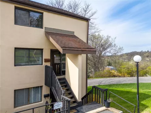 2034 Swallow Hill Rd # 130, Pittsburgh, PA 15220
