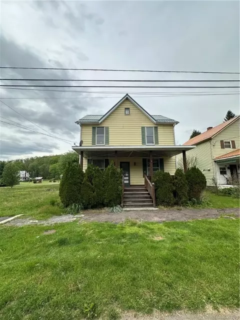814 Walker St, Garrett, PA 15542