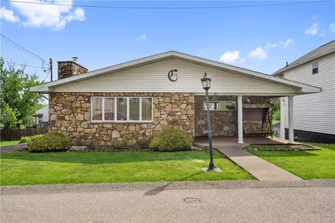 20 Redstone St, Republic, PA 15475