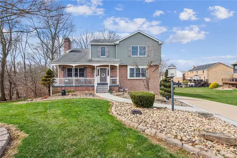 100 Carriage Ct, Canonsburg, PA 15317