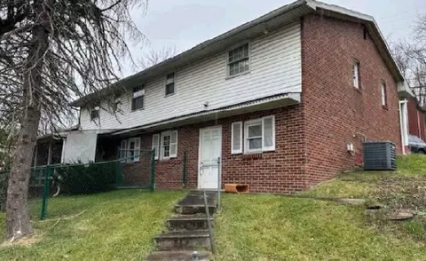 960 Main St, Irwin, PA 15642 photo 2