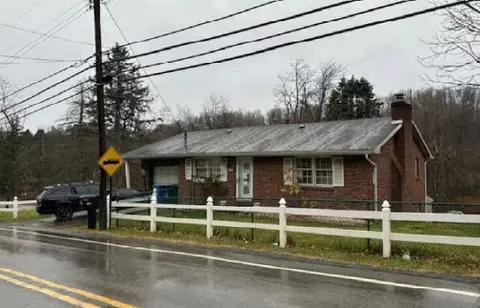 960 Main St, Irwin, PA 15642