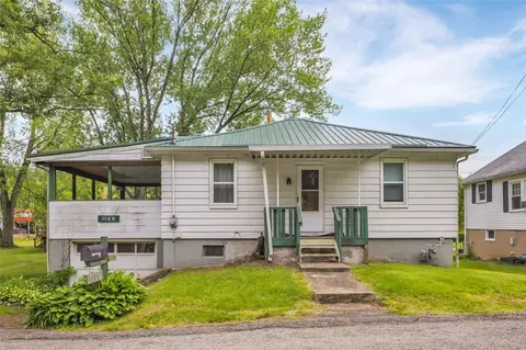 1108 Wills Ave, New Kensington, PA 15068