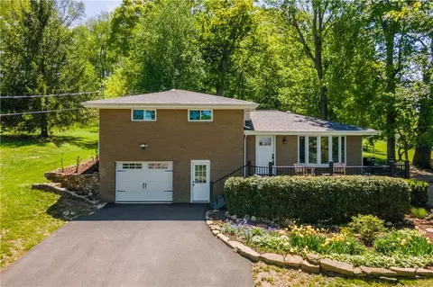 923 Mcclelland, Finleyville, PA 15332