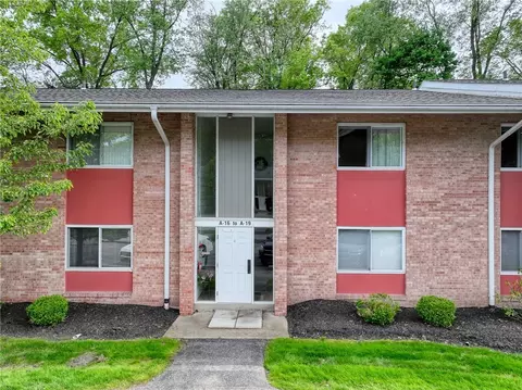 61 Darlington Rd #A-19, Beaver Falls, PA 15010