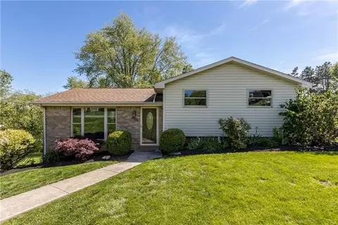 304 Crescent Dr, Washington, PA 15301