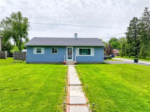 2400 Linden Dr, Allison Park, PA 15101