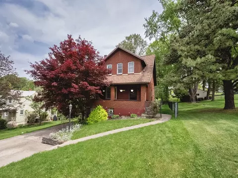 1228 Beech St Ext, Washington, PA 15301